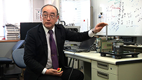 研究テーマは「制御工学」