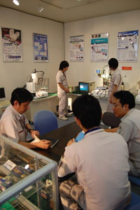 horiuchielectronics05.jpg